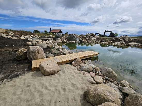 primært billede natursø med strand